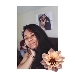 Meet your Posher, Andrea